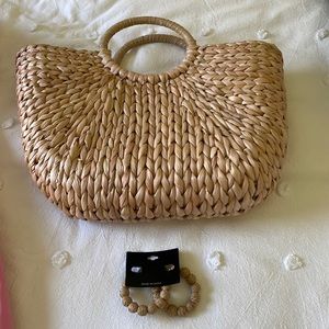 Women’s large straw bag and earrings